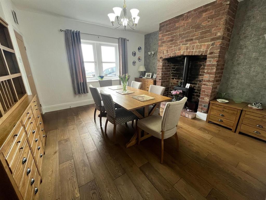 (5).jpeg