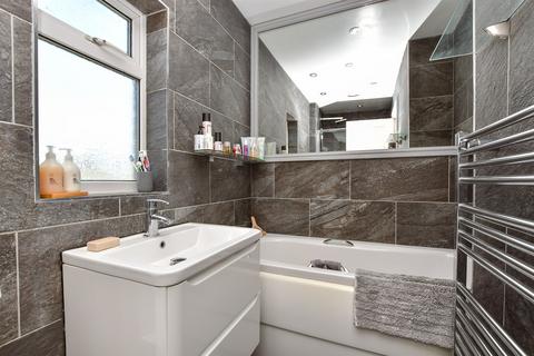 16 Withypitts, Turners Hill, Crawley, RH10 4PJ