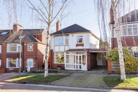 3 bedroom detached house for sale, Greencliffe Drive, York