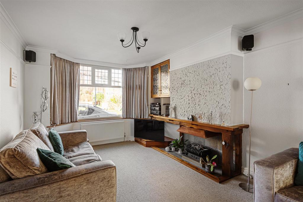 49 Greencliffe Drive 1.jpg