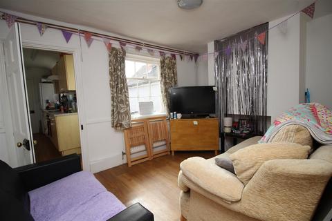 4 bedroom house to rent, Castle Street, Canterbury