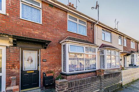 3 bedroom terraced house for sale, Ferndale Road, Swindon SN2