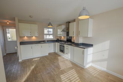 3 bedroom detached house to rent, 2 Pennington Close, Bodmin