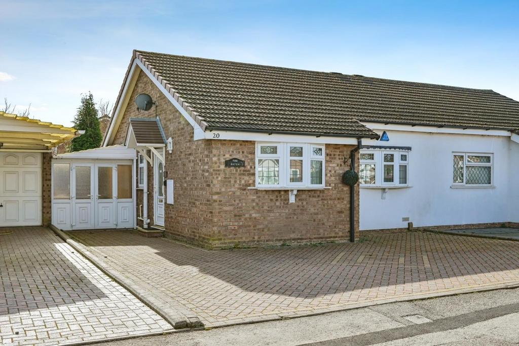 20scimitarclose4of20.jpg
