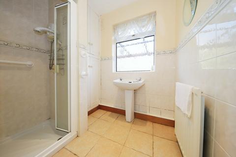 2 bedroom bungalow for sale, Coniston Road, West Midlands WV6