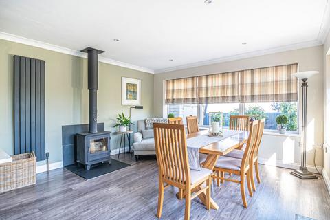 28 The Drive, Oakley, Basingstoke, RG23 7BA