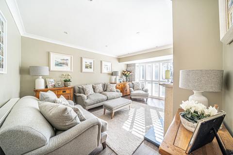 28 The Drive, Oakley, Basingstoke, RG23 7BA
