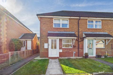 2 bedroom end of terrace house for sale, Rowan Close, Aylesbury