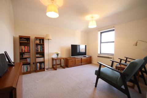 2 bedroom flat for sale, Close To Town & Station, Maidenhead