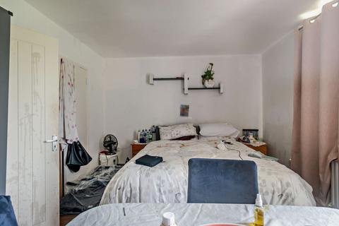 Studio for sale, Sydenham Hill, London, SE26 6