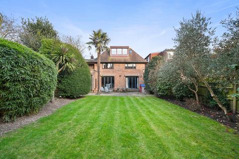 5 bedroom detached house for sale, Wykeham Road, London