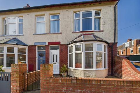 4 bedroom end of terrace house for sale, Clovelly Gardens, Whitley Bay