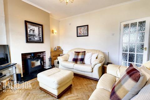 2 bedroom semi-detached house for sale, Hollinsend Road, Sheffield