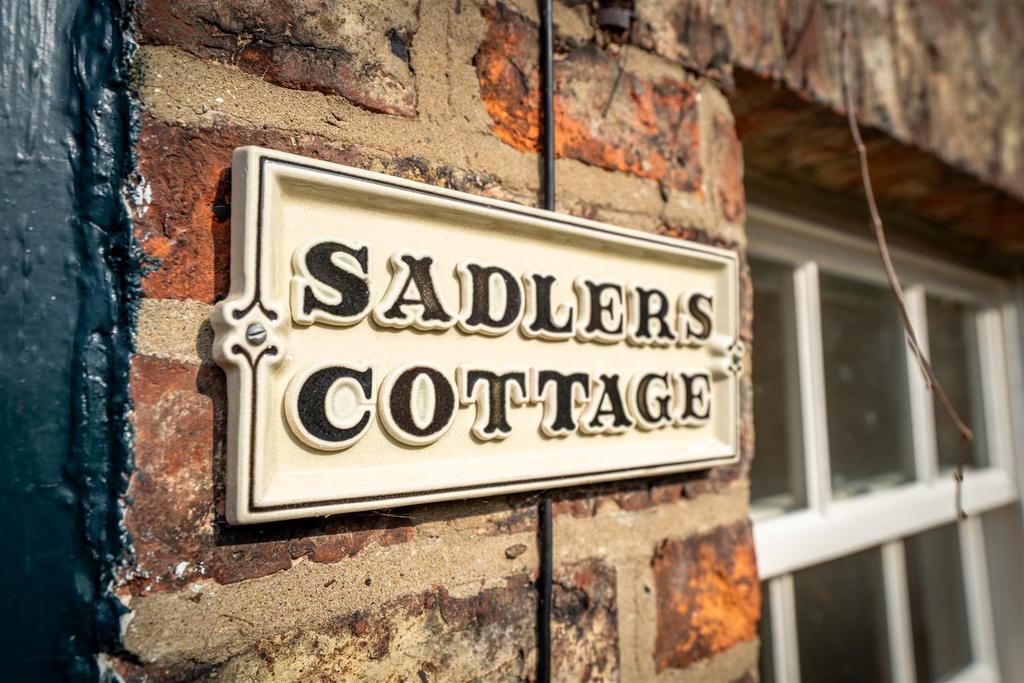 Saddlers cotage-13.jpg