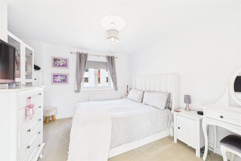 11 Glover Crescent, Arborfield Green, Reading, RG2 9TW