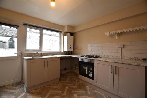 2 bedroom terraced house to rent, Ellen Street, Darwen, BB3