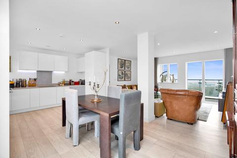 3 bedroom apartment for sale, Sylvan Hill, London SE19