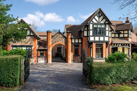 6 bedroom detached house for sale, Chestnut Avenue, Moor Park, L23