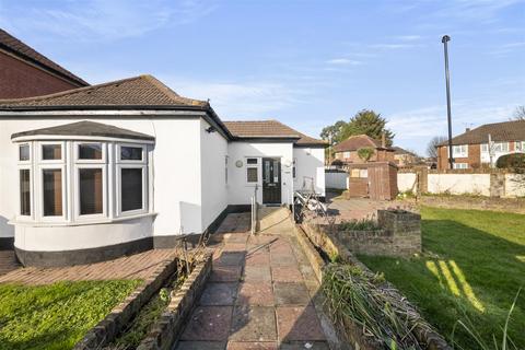 2 bedroom detached bungalow for sale, Spring Grove Road, Hounslow TW3