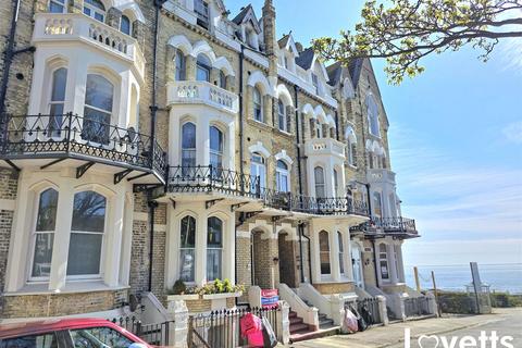 6 bedroom property for sale, Albert Road, Ramsgate, CT11