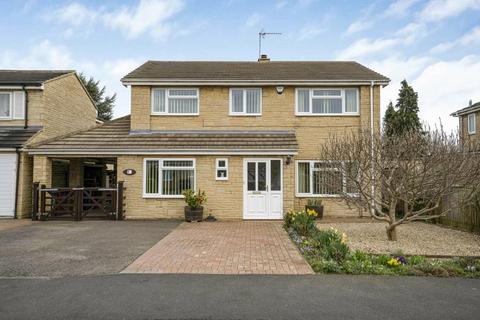 3 bedroom detached house for sale, St. Peters Crescent, Bicester