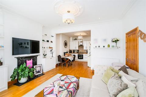 19 Beresford Road, London, E4 6ED