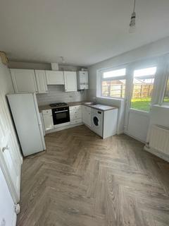 2 bedroom semi-detached house to rent, Leagate, Liverpool L10