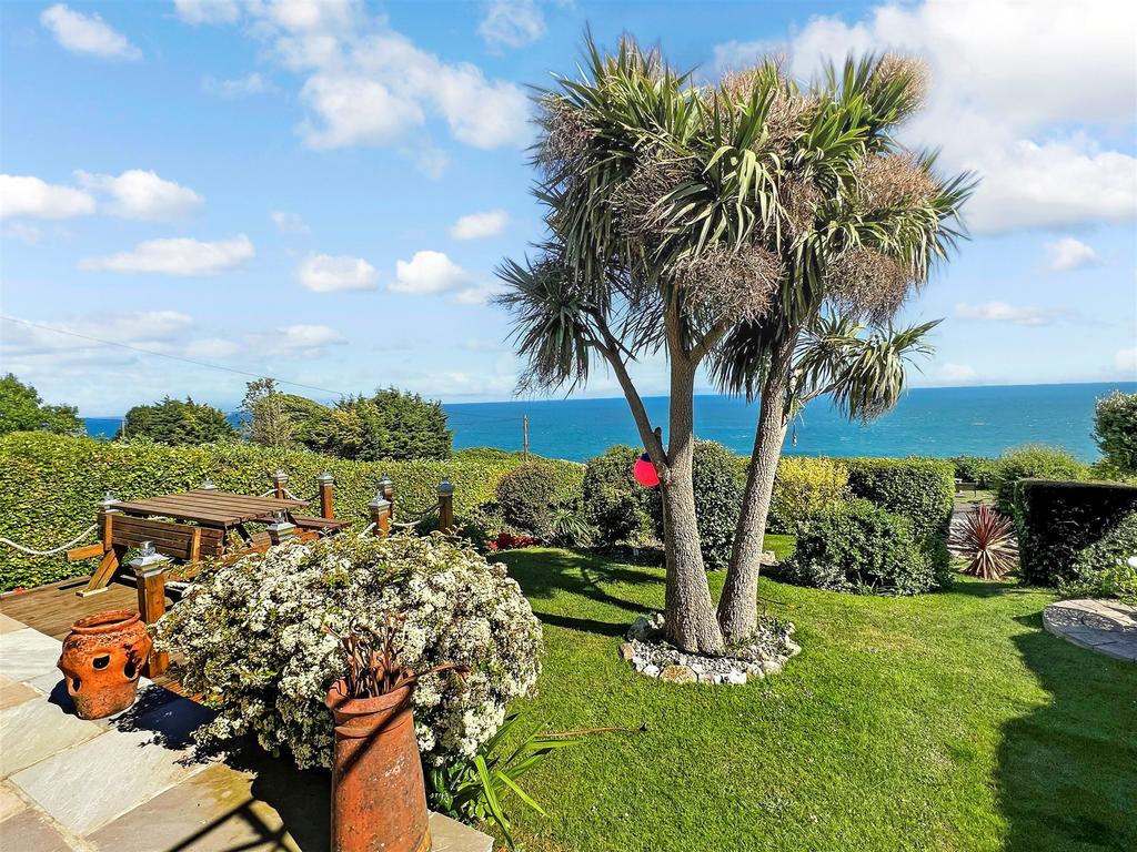 Garden &amp; View*
