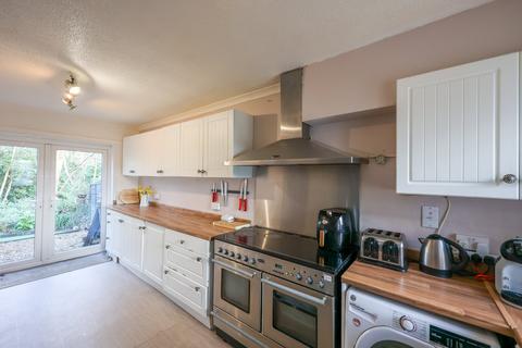 50 Higher Woodside, St Austell, PL25 5EH