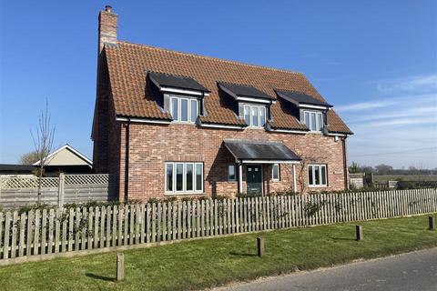 4 bedroom detached house for sale, Buttenhaugh Green, Elmswell