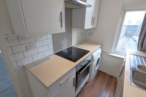 1 bedroom flat to rent, Victoria Road, Kilburn, London NW6