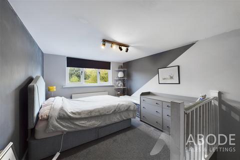 9 Dover Road, Burton-on-trent, DE13 0TD