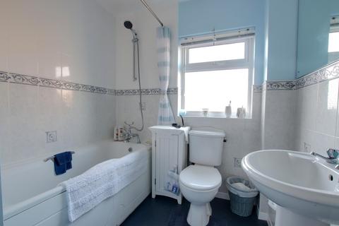 12 Bosuns Close, Fareham, PO16 0TQ