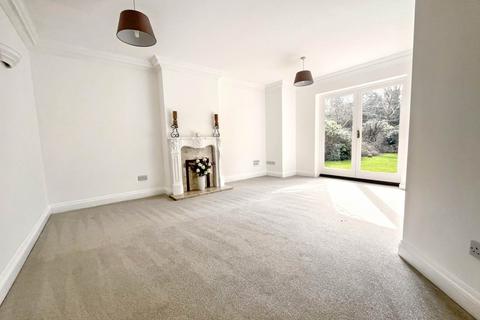 2 bedroom flat for sale, Lansdowne Road, Bournemouth BH1