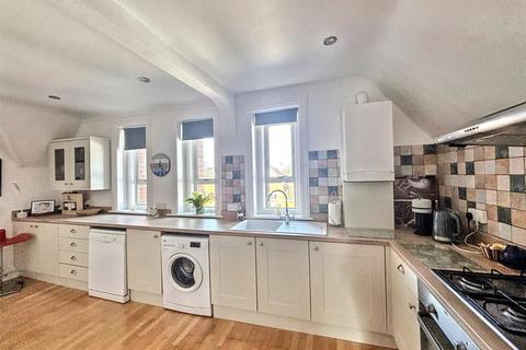 3 bedroom flat for sale, Grange Gardens, Furness Road, Eastbourne