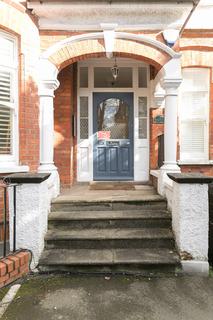 2 bedroom apartment for sale, Stanhope Road, LONDON N6