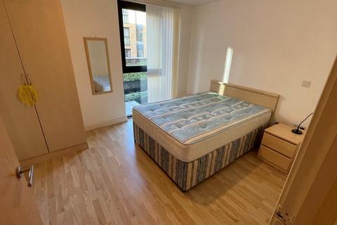 1 bedroom apartment to rent, Southside, St Johns Walk, B5
