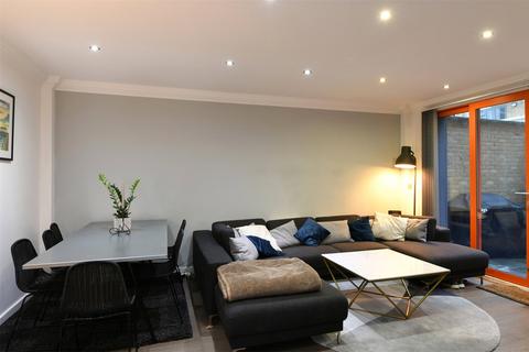 3 bedroom apartment for sale, Boulcott Street, London, E1