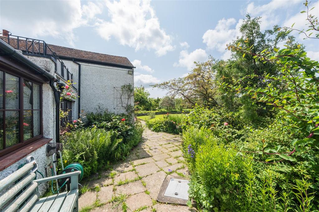 Rosebank Cottage-001.jpg