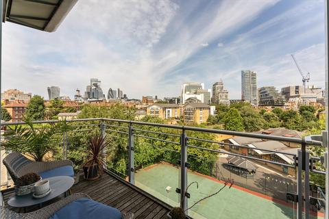 2 bedroom flat to rent, Halcyon Wharf, Wapping High Street, London, E1W