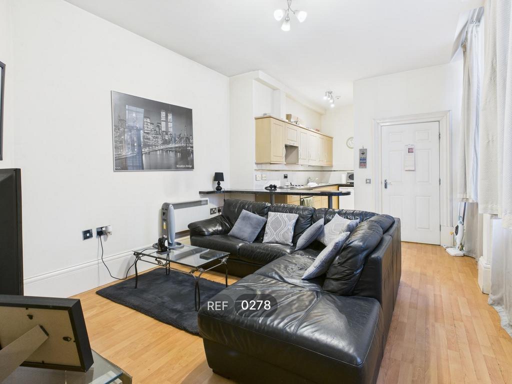 Kitchen &amp; Living area