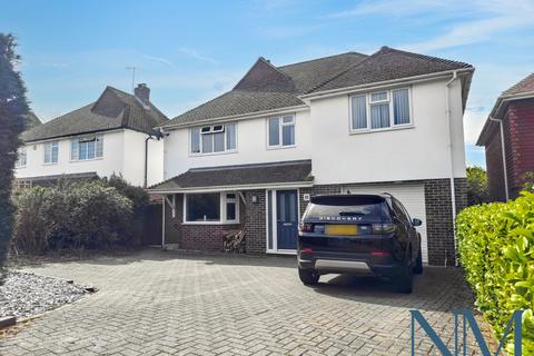 undefined, East Grinstead RH19