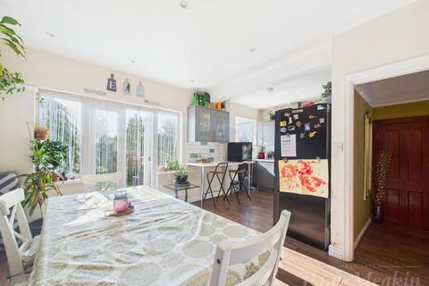 3 bedroom semi-detached house for sale, Addington Road, South Croydon