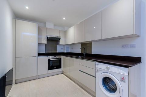 1 bedroom flat for sale, High Street, New Malden, KT3