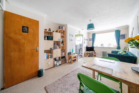 1 bedroom apartment for sale, Kingston Gardens, Beddington CR0