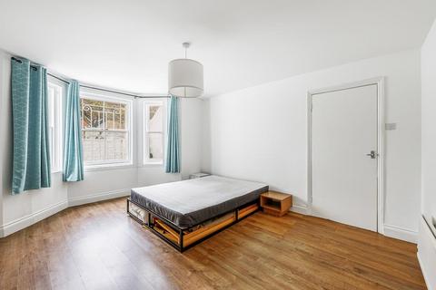 2a Westwick Gardens, London, W14 0BU