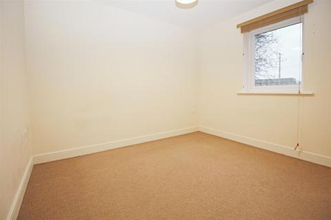 2 bedroom flat to rent, Sharps Court, Hitchin SG4