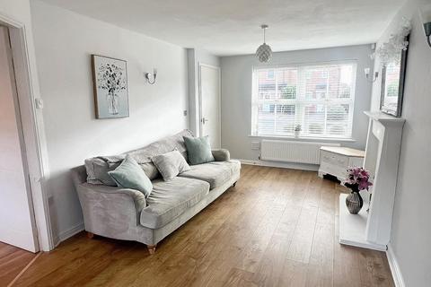 33 Plantation Drive, Sutton Coldfield, B75 7JQ
