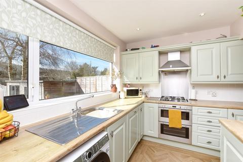 41 Downsway, Whyteleafe, CR3 0EW
