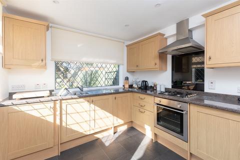 3 bedroom end of terrace house for sale, Eastcote Road, Welling, Kent